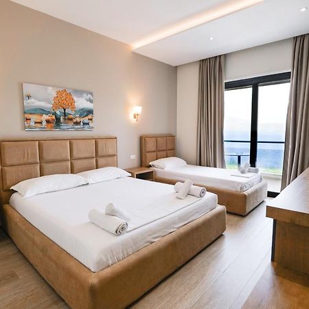 Hotel Roalb Radhime Bagian luar foto