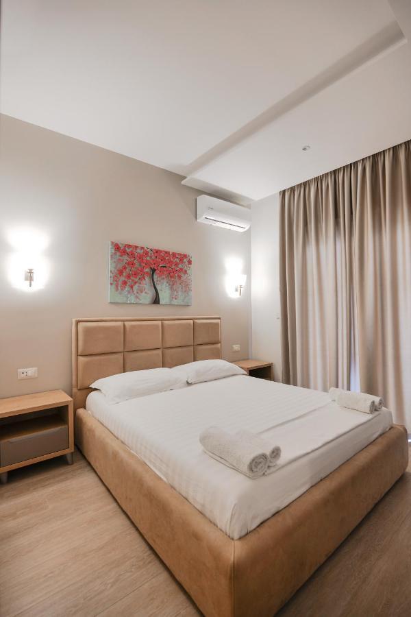 Hotel Roalb Radhime Bagian luar foto
