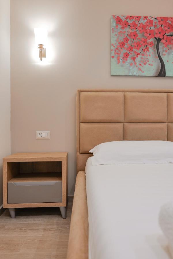 Hotel Roalb Radhime Bagian luar foto
