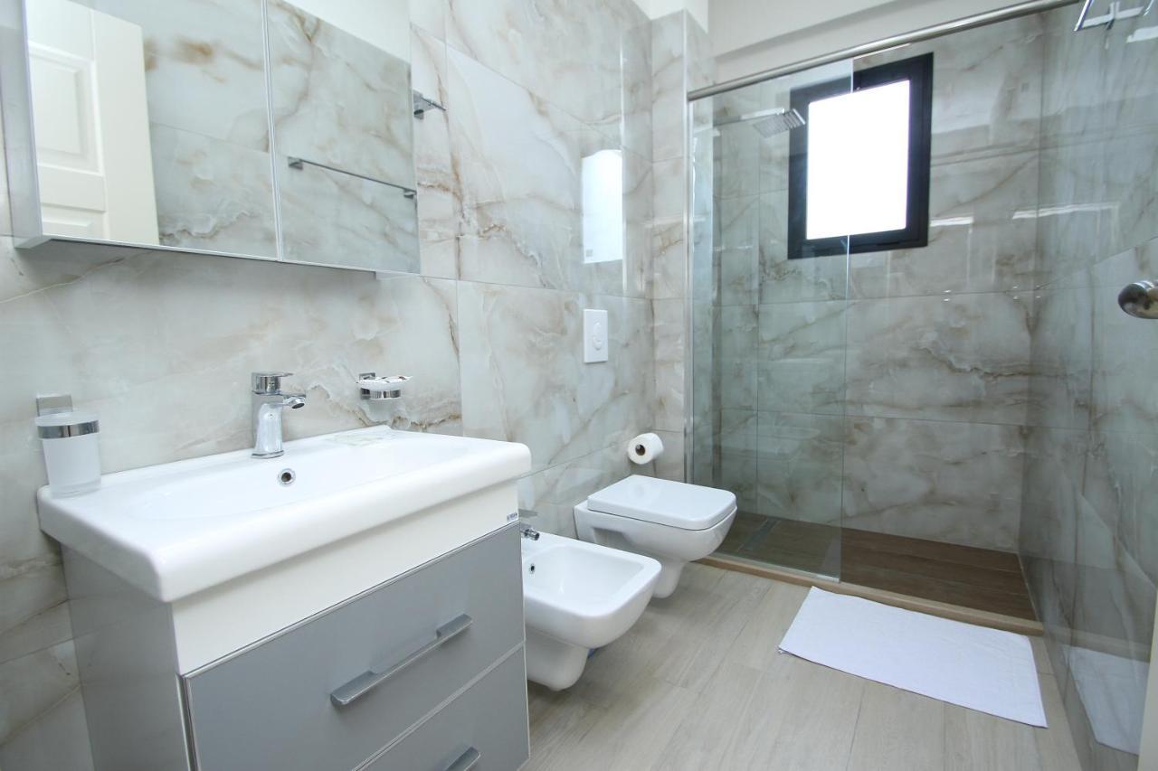 Hotel Roalb Radhime Bagian luar foto